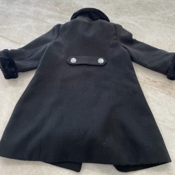 Tahari Baby Black Coat with Faux Fur Trim and Rhinestone Buttons 12 m - Picture 6 of 6